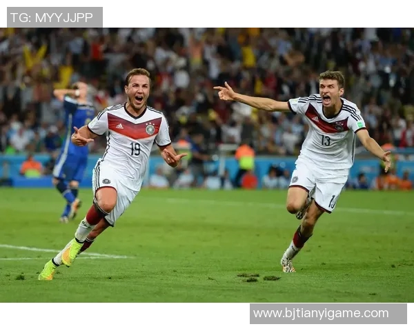 柏林足球明星阵容全景展示让我们一起回顾德国足球的辉煌瞬间 柏林足球明星阵容全景展示让我们一起回顾德国足球的辉煌瞬间