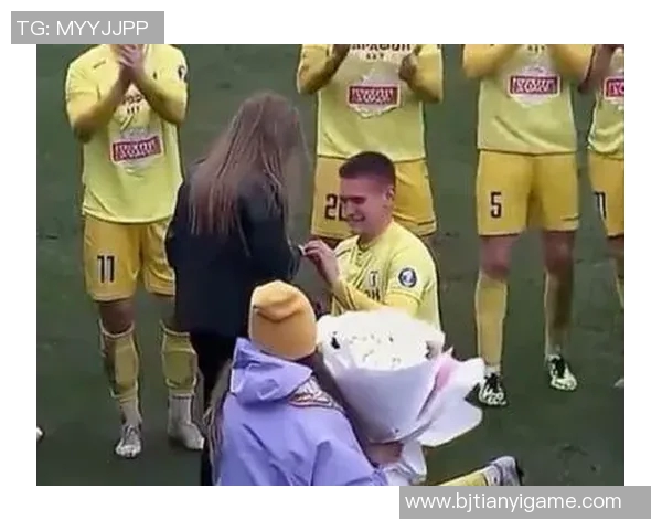 足球明星与球迷亲密合照瞬间记录热爱与梦想的美好时刻 足球明星与球迷亲密合照瞬间记录热爱与梦想的美好时刻